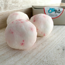 Load image into Gallery viewer, Natural Bath Truffles - CandyCane - 2 Pack
